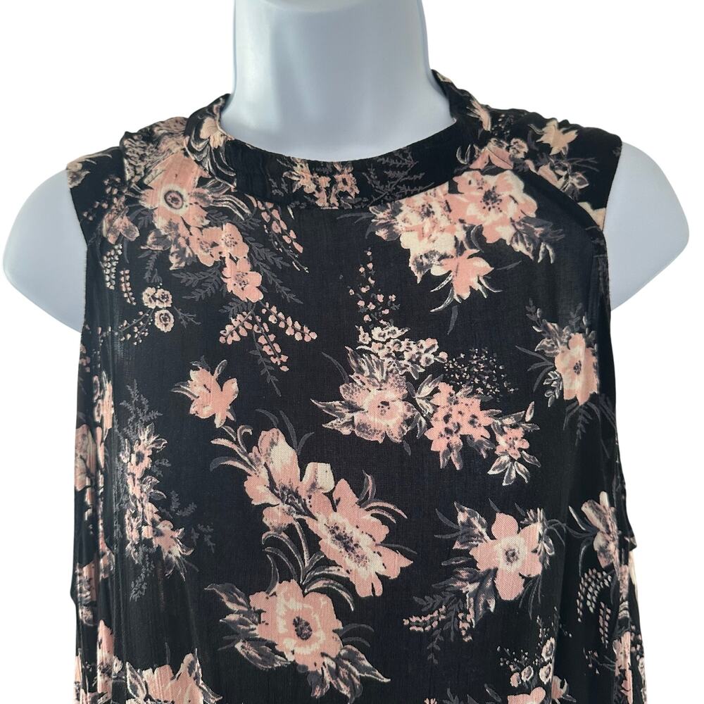 Black and pink floral dress 🖤🌸 - Picture 2 of 6